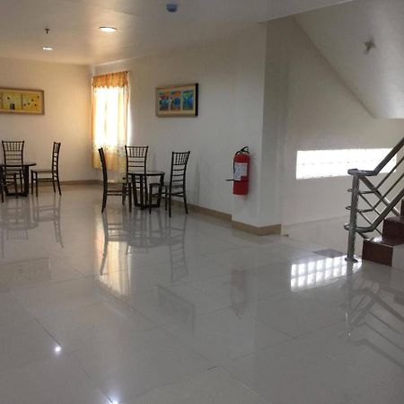 Meaco Royal Hotel - Lipa Lipa City Esterno foto