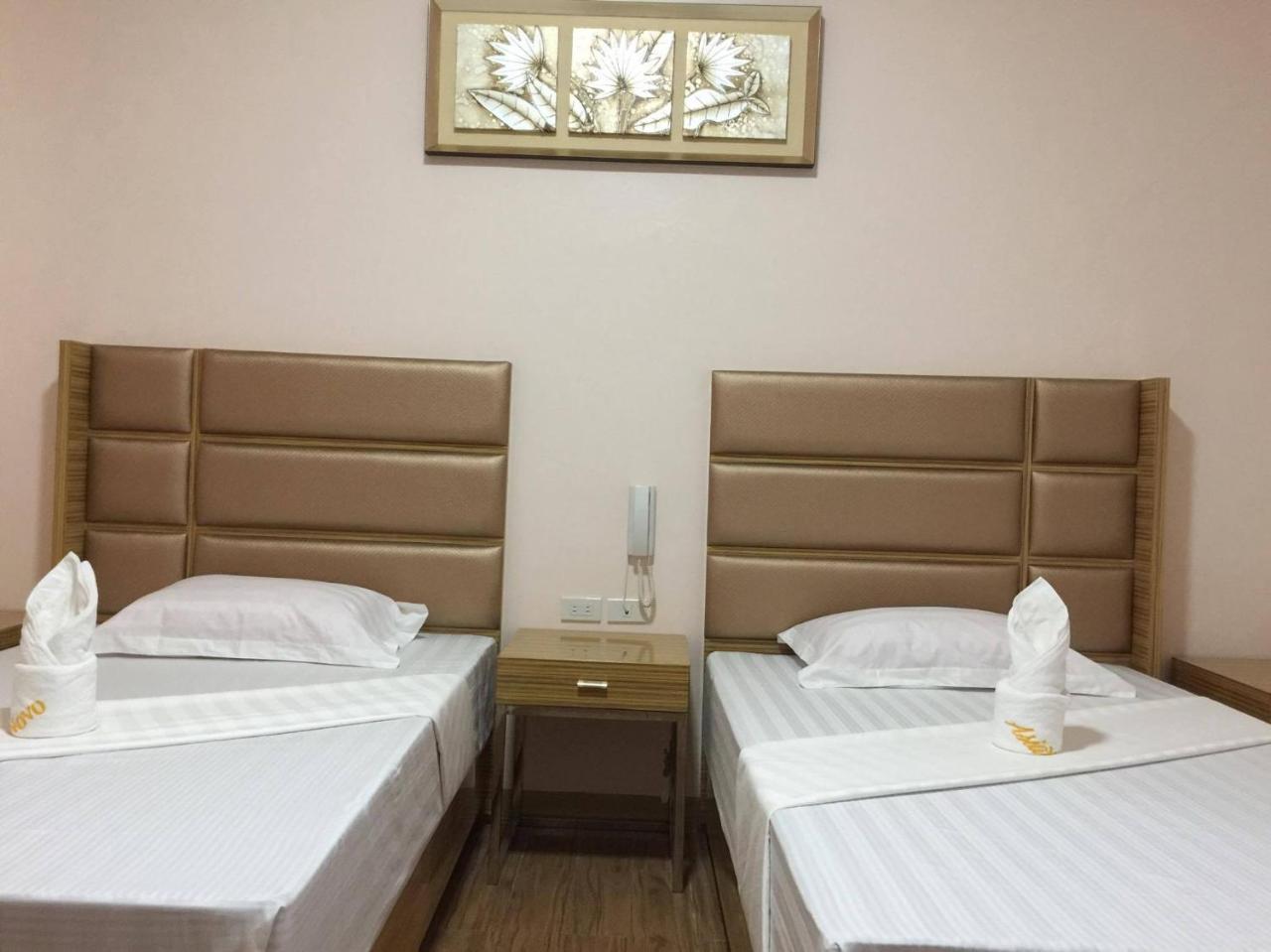 Meaco Royal Hotel - Lipa Lipa City Esterno foto